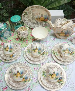 Bộ tách 6 người Barratts cô gái váy đụp vàng c.1930