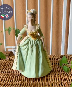 Cô sứ nữ hoàng Marie Antoinnette