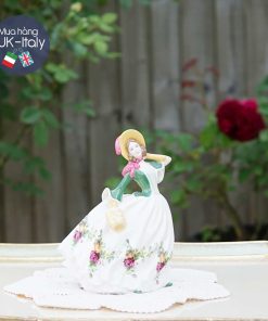 Cô sứ mùa thu hoa hồng cổ