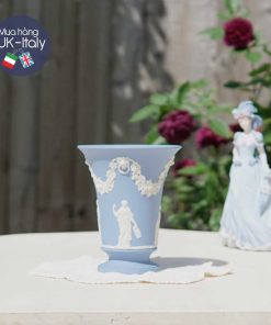 Lọ hoa Wedgwood Jasperware dáng loe thần nho Bacchus