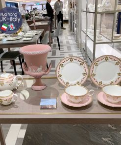 Bộ ấm, tách Wedgwood hồng limited 2022