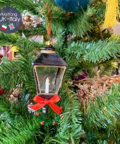 Treo đèn tránh bão gắn nến