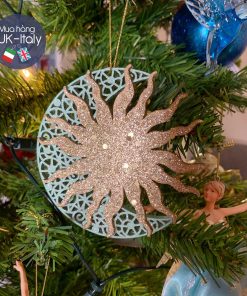 Mặt trăng ôm mặt trời kim tuyết