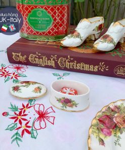 Đôi giầy sứ hoa hồng cổ Royal Albert Old Country Roses